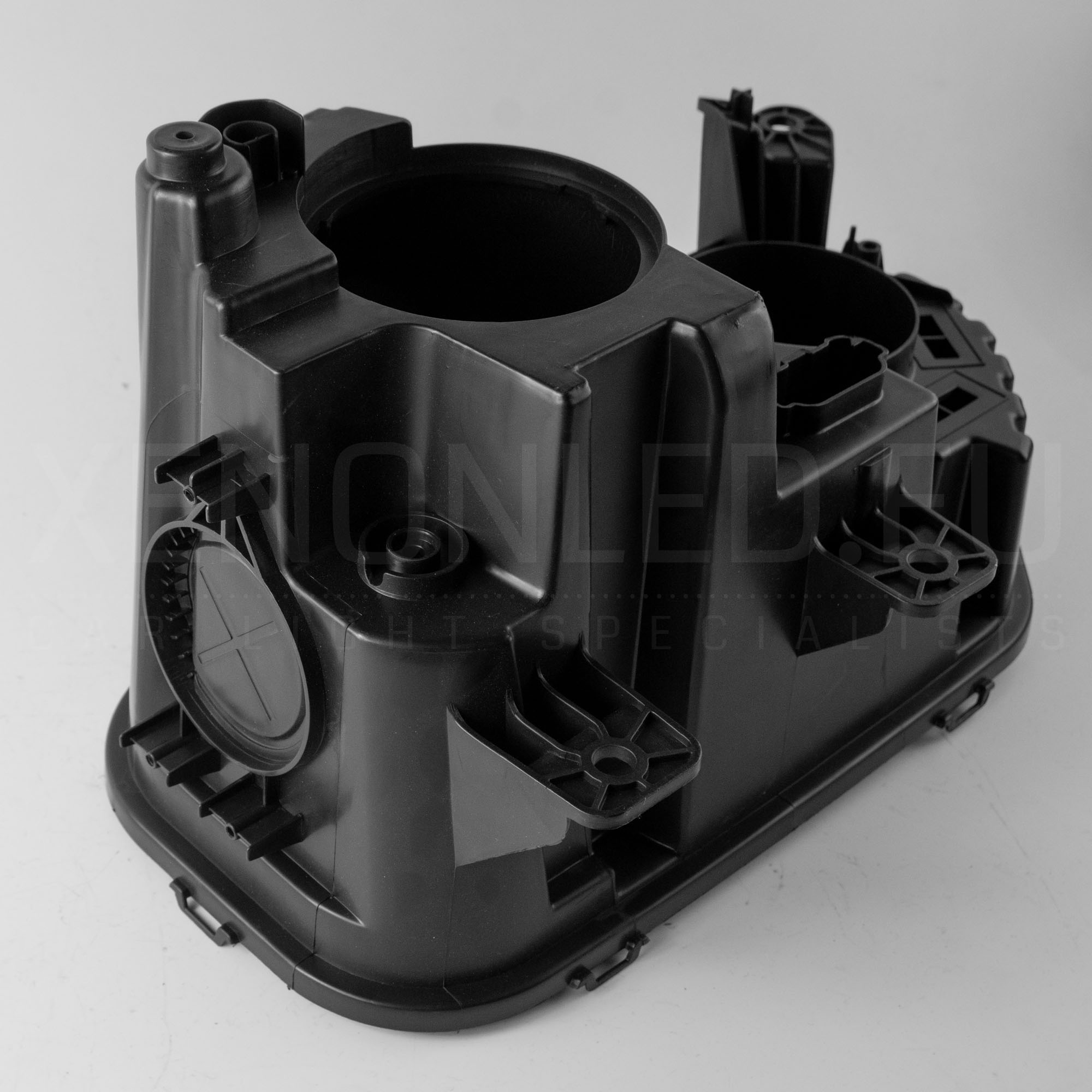 「RT-111297 Dodge Challenger 2015 - 2021 Halogen Kairės Pusės Žibinto Korpusas