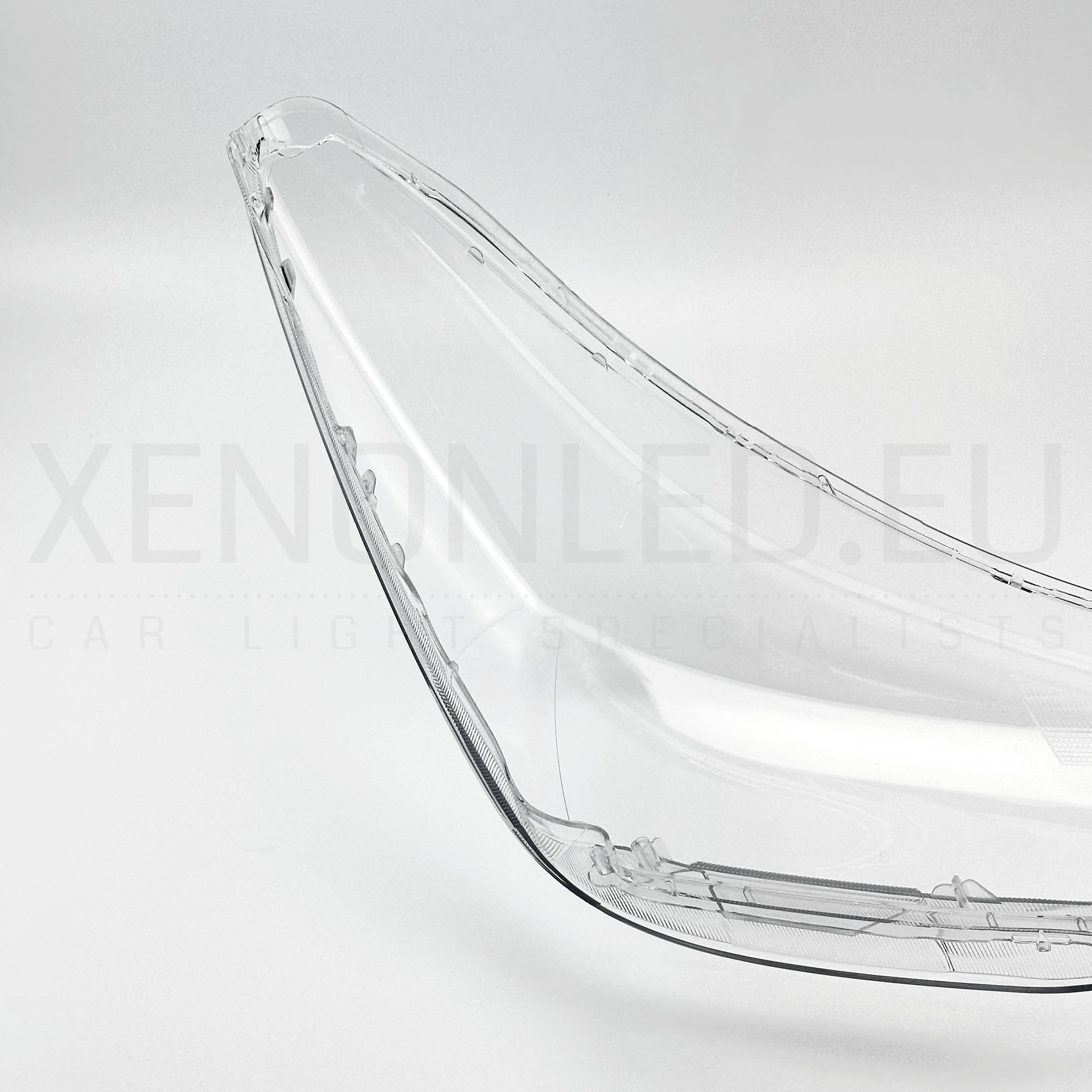 Subaru Forester 2016–2018 Halogen Headlight Lens Cover Left Side