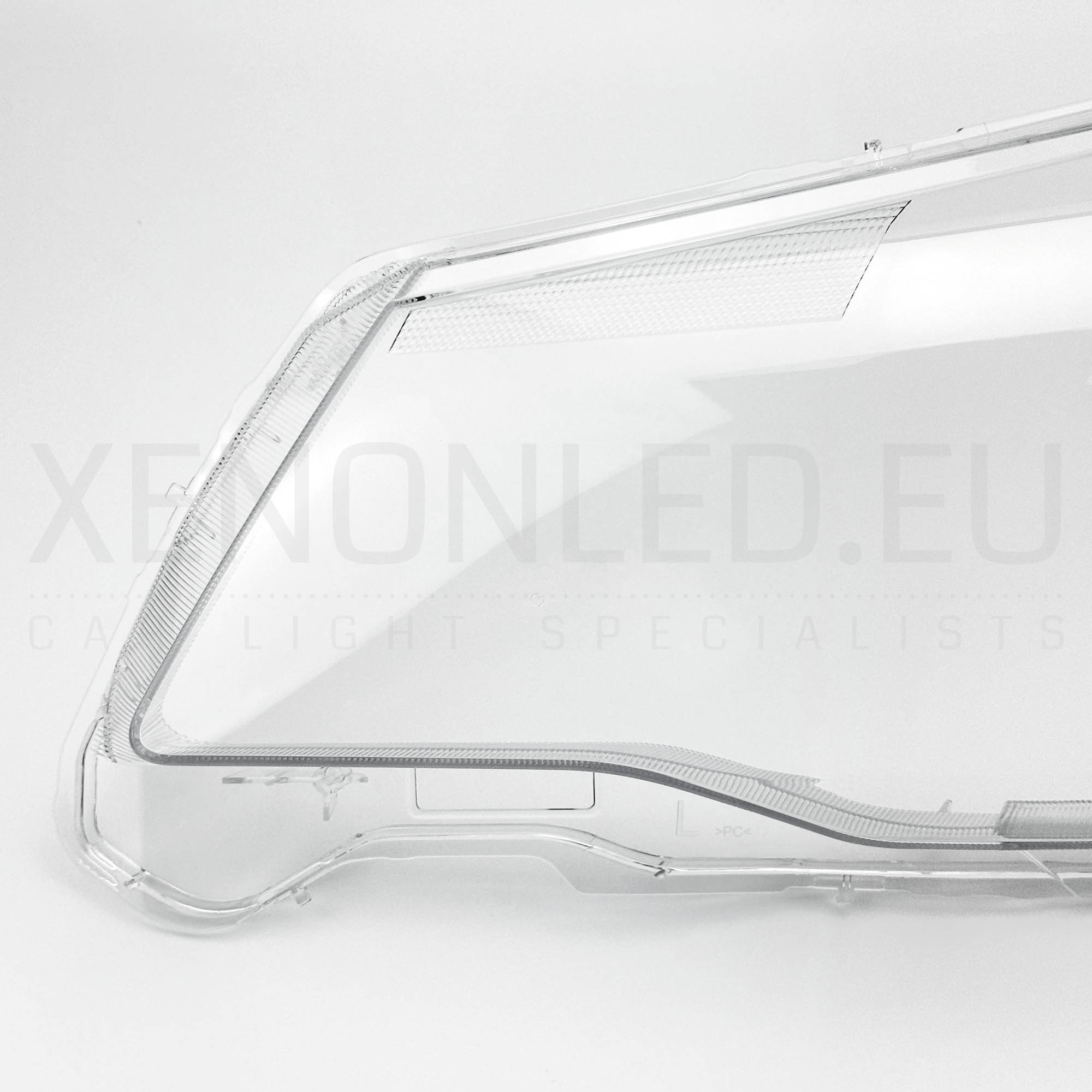 Subaru Forester 2016–2018 Halogen Headlight Lens Cover Left Side