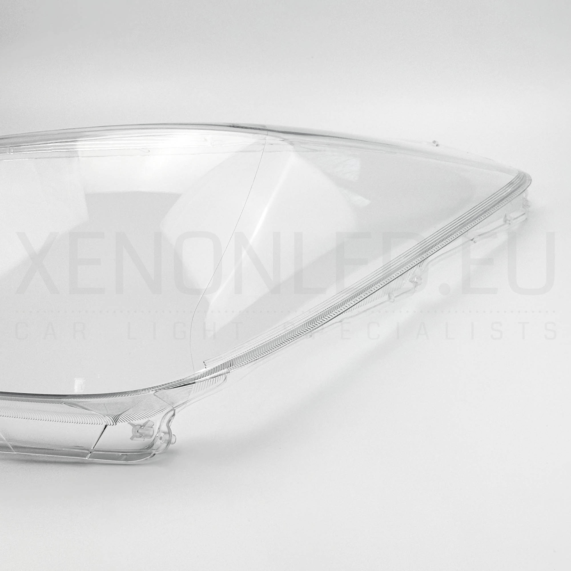 Subaru Forester 2016–2018 Halogen Headlight Lens Cover Left Side