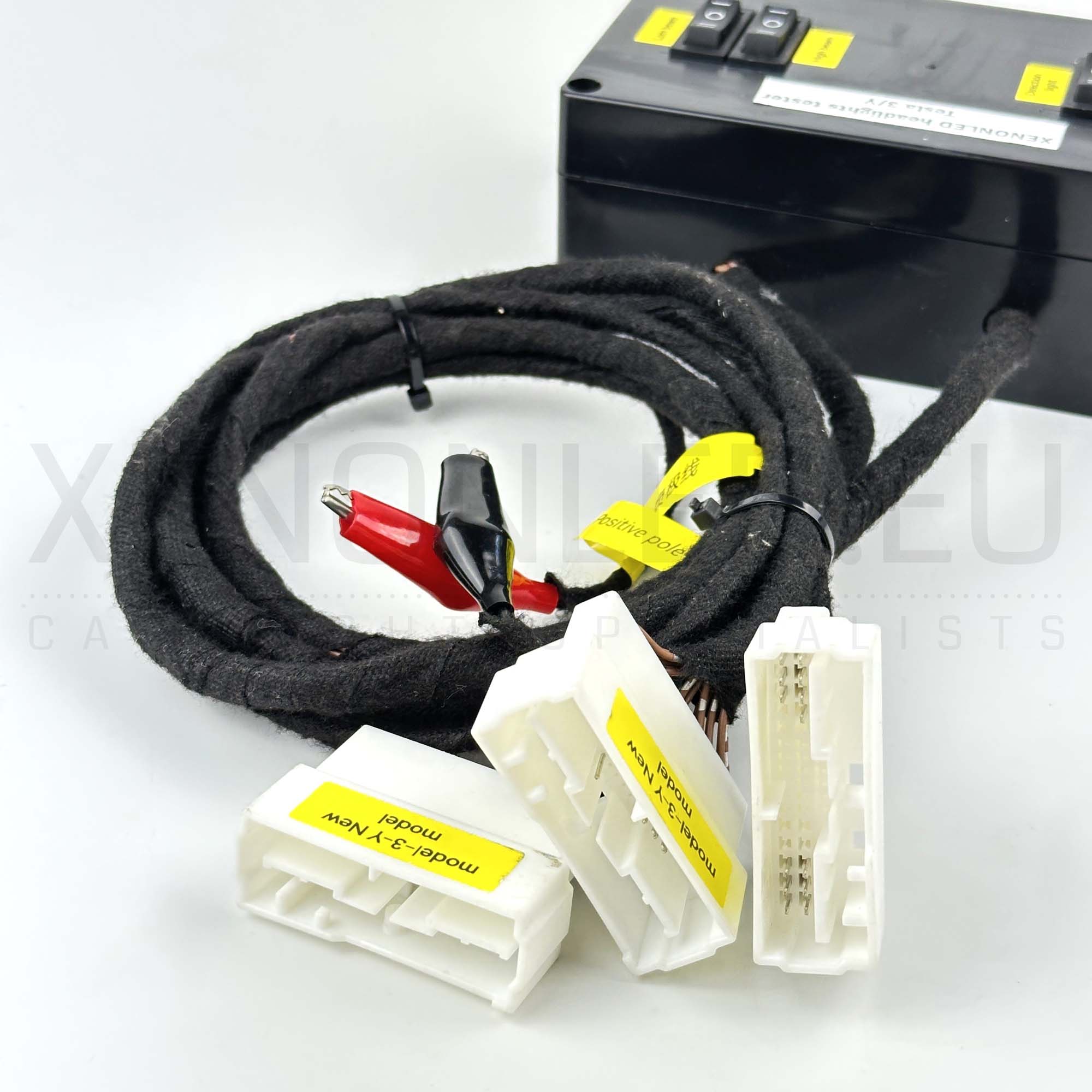 Headlights tester for Tesla Model 3 and Tesla Model Y